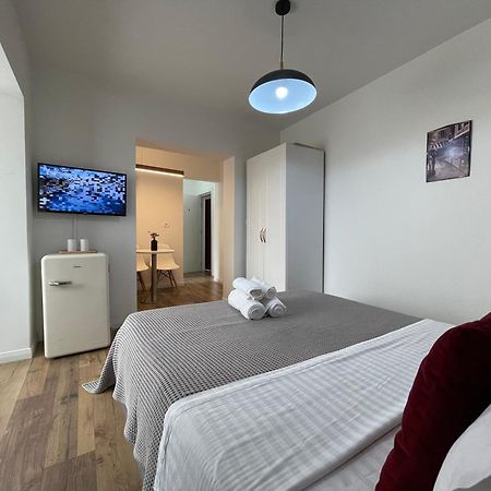 Central Studio Apartments Τίρανα Εξωτερικό φωτογραφία