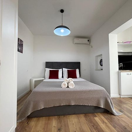 Central Studio Apartments Τίρανα Εξωτερικό φωτογραφία