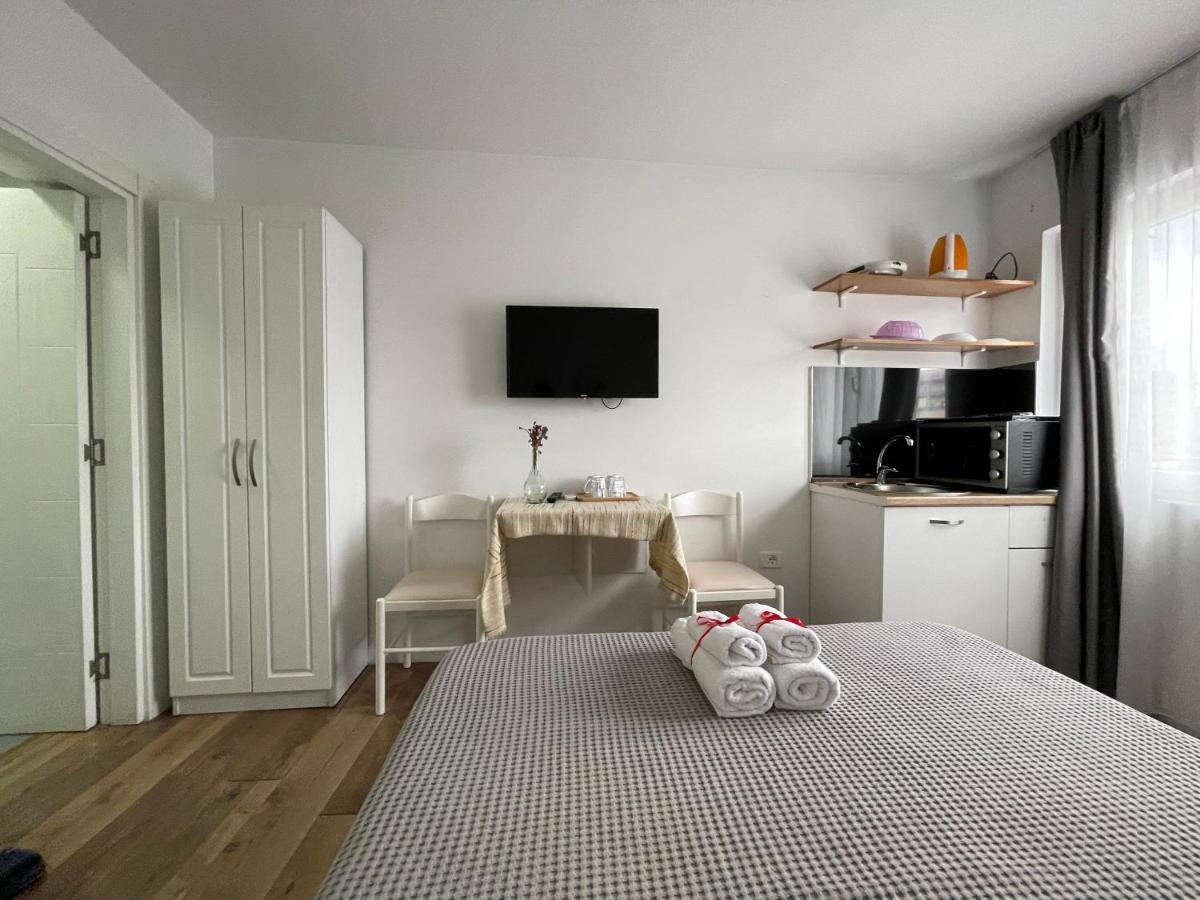 Central Studio Apartments Τίρανα Εξωτερικό φωτογραφία