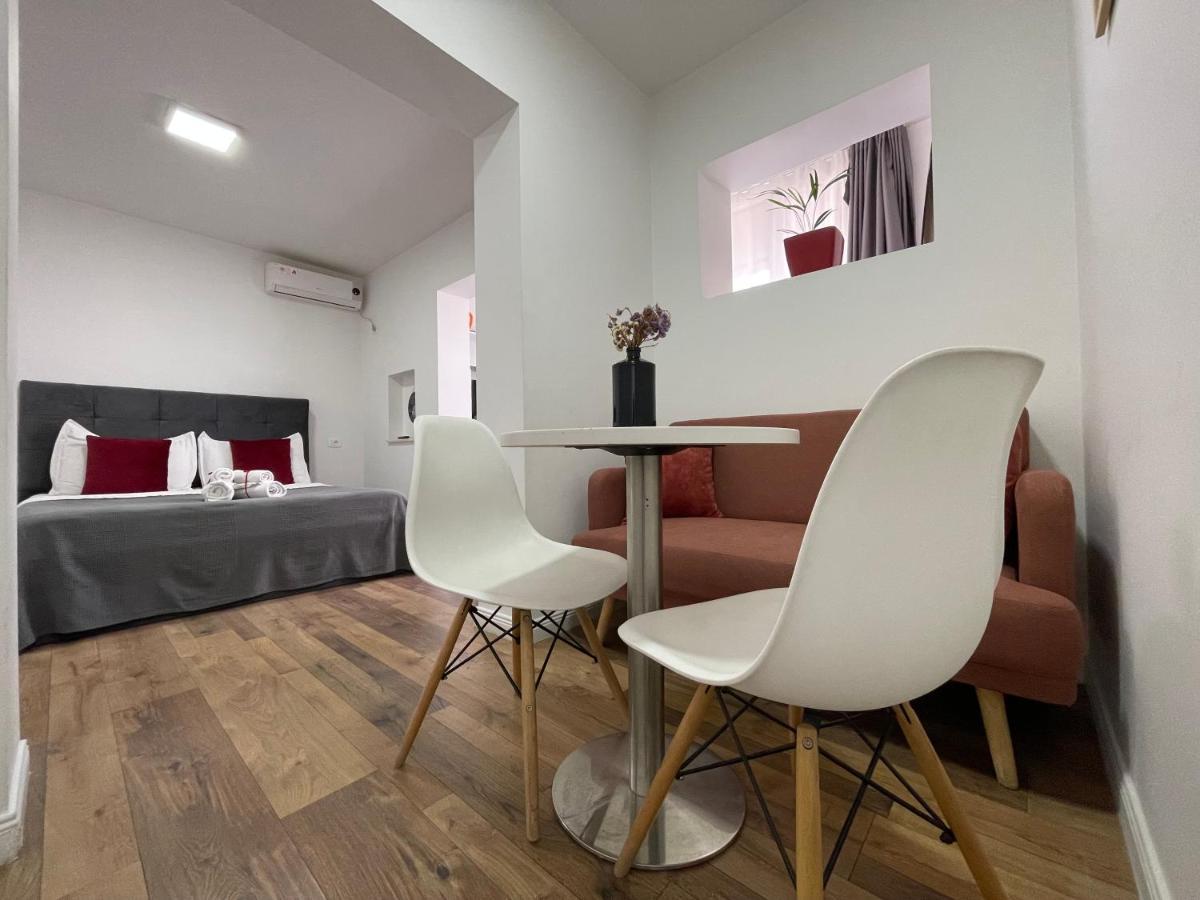 Central Studio Apartments Τίρανα Εξωτερικό φωτογραφία