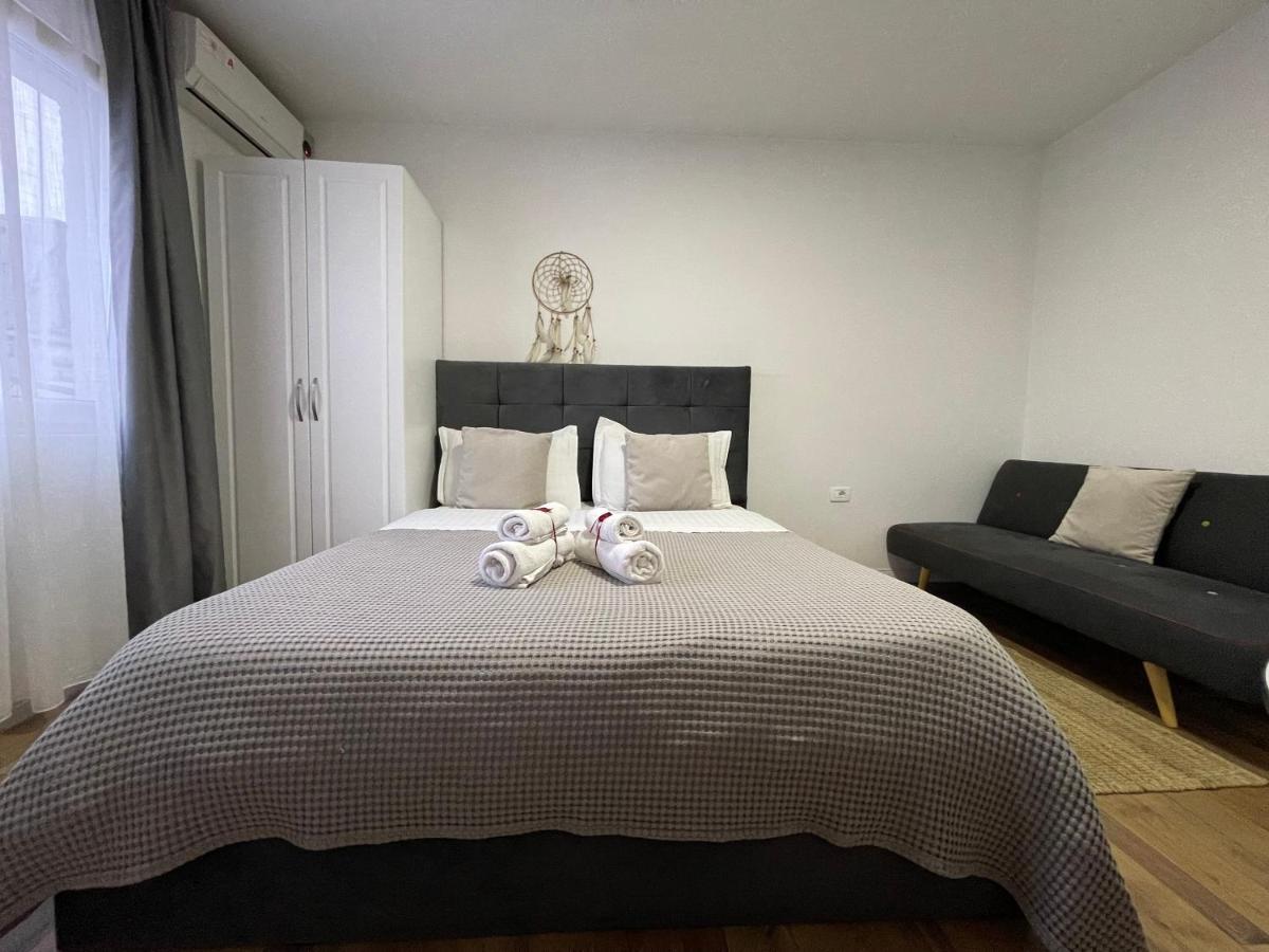 Central Studio Apartments Τίρανα Εξωτερικό φωτογραφία