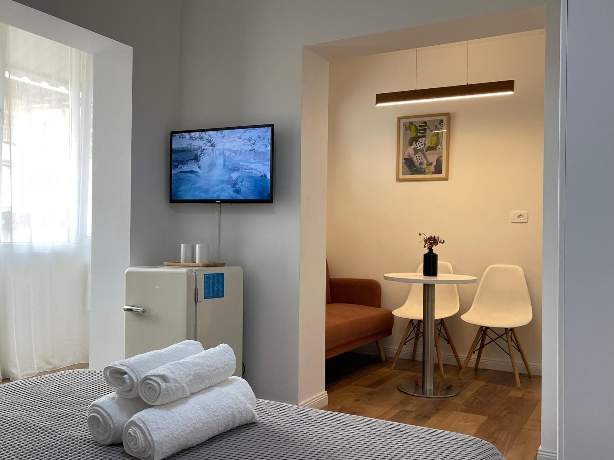 Central Studio Apartments Τίρανα Εξωτερικό φωτογραφία