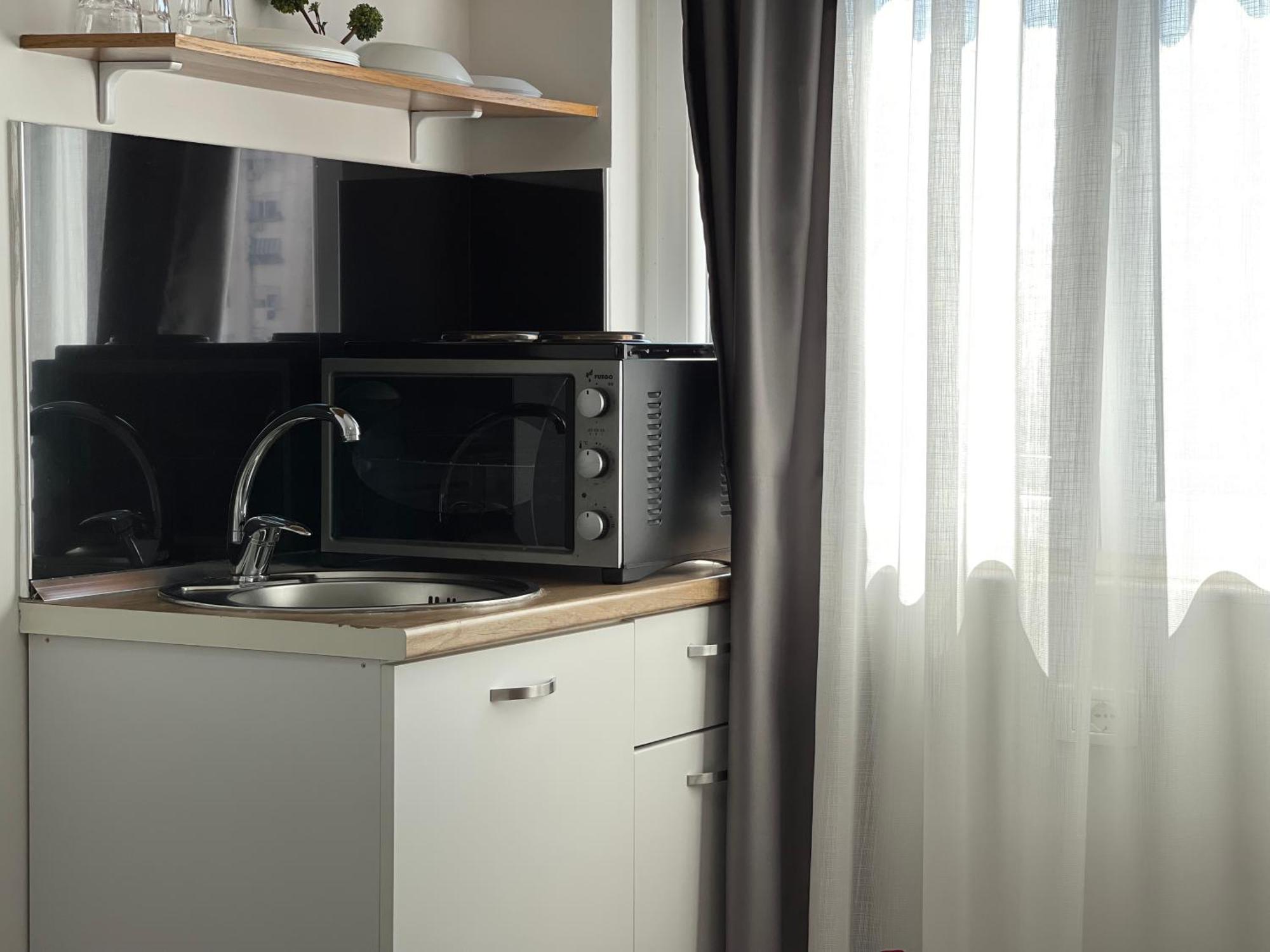 Central Studio Apartments Τίρανα Δωμάτιο φωτογραφία
